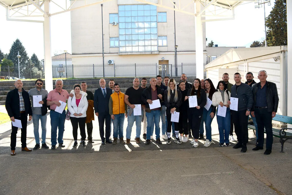 Polaznicima prekvalifikacije uručena uvjerenja: 'Posao zaštitara nosi veliku odgovornost'