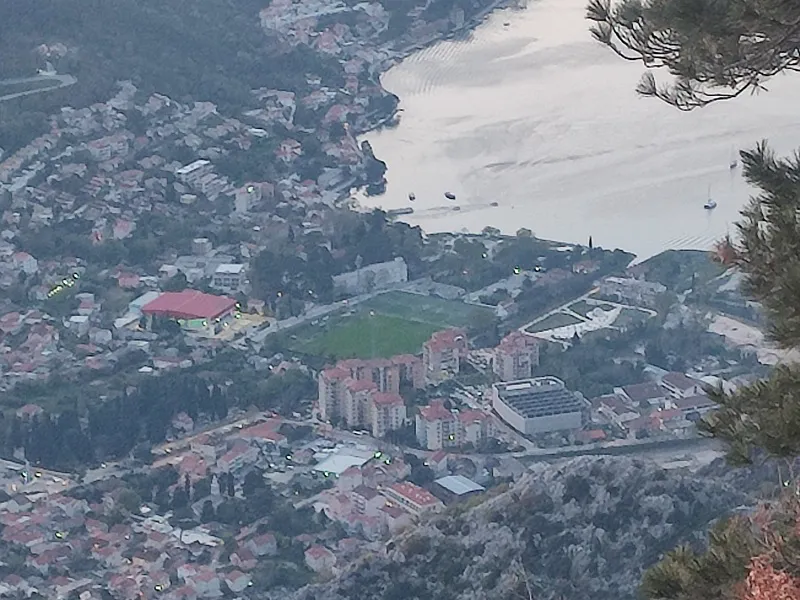 U Kotoru odmara 915 gostiju: 705 privatnih apartmana, 194 hotela