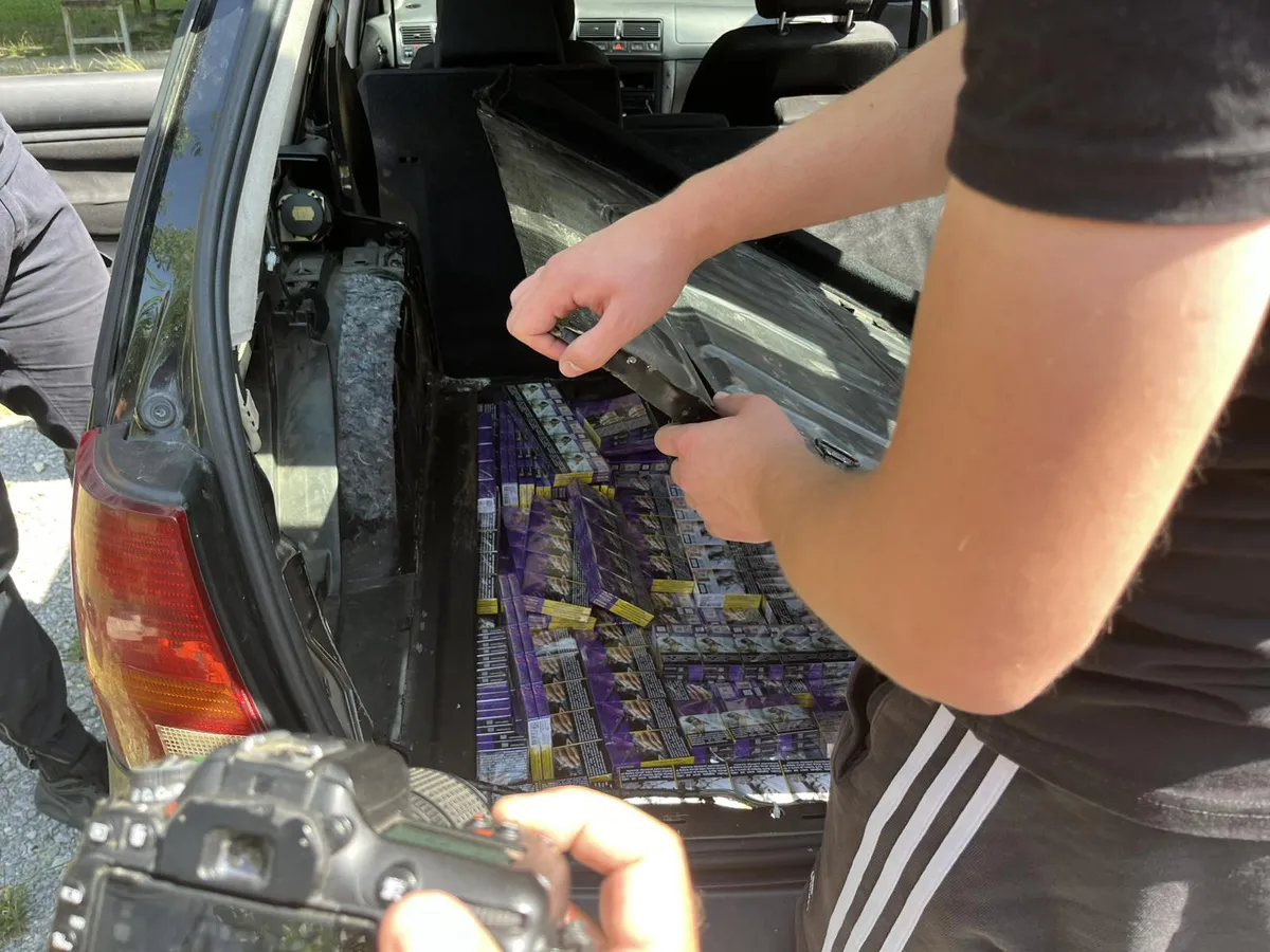 Na putu Rožaje–Berane zaplijenjeno 310 šteka cigareta vrijednih 9.300 eura