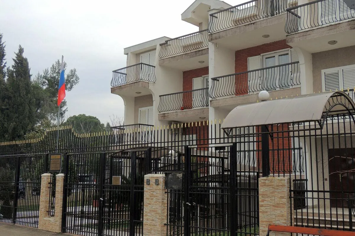 Ambasada Rusije: Crna Gora podlegla neosnovanim napadima Ambasada Rusije: Crna Gora podlegla neosnovanim napadima