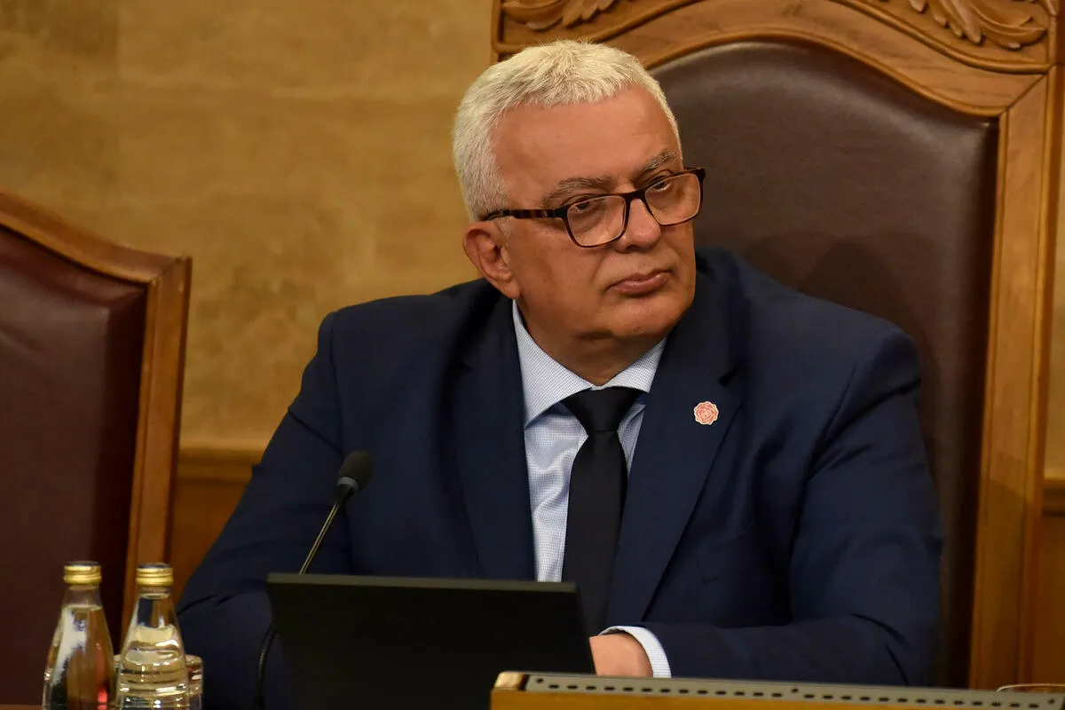 Andrija Mandić na rubu smjene zbog saučešća Ratku Mladiću