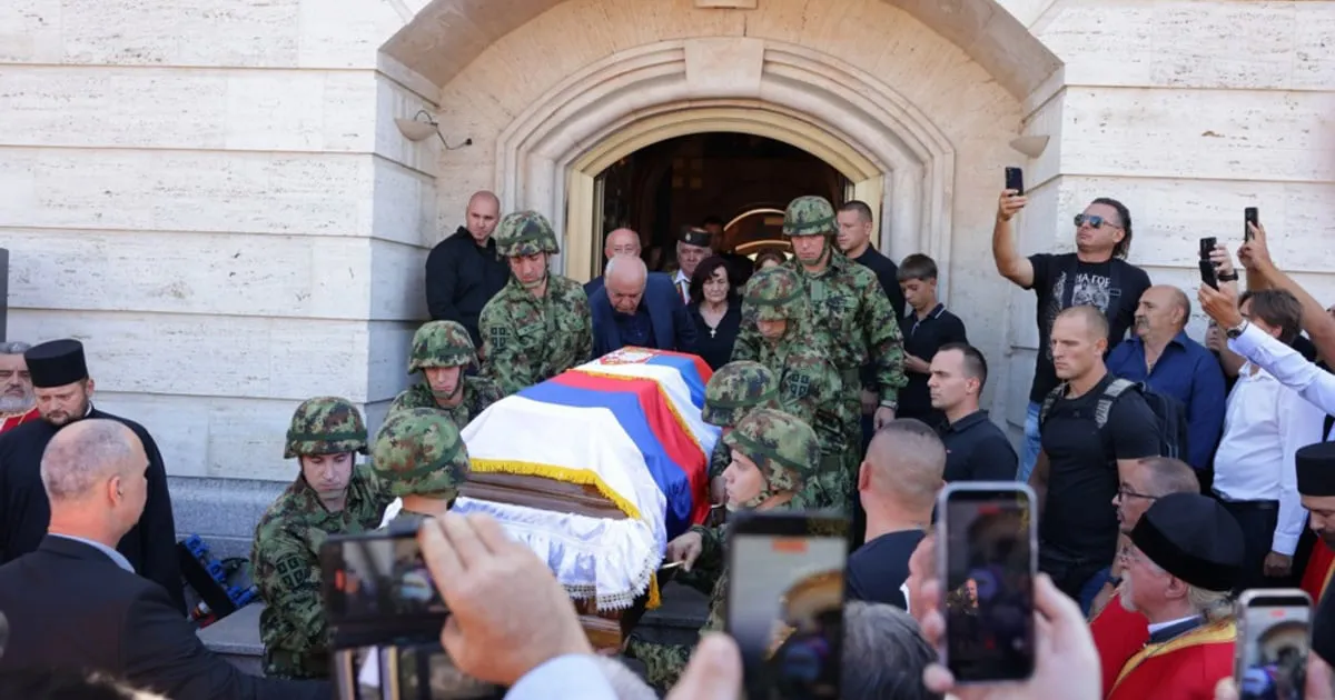 Čanak o sahrani Mladića: Državna sahrana za zločinca Čanak o sahrani Mladića: Državna sahrana za zločinca
