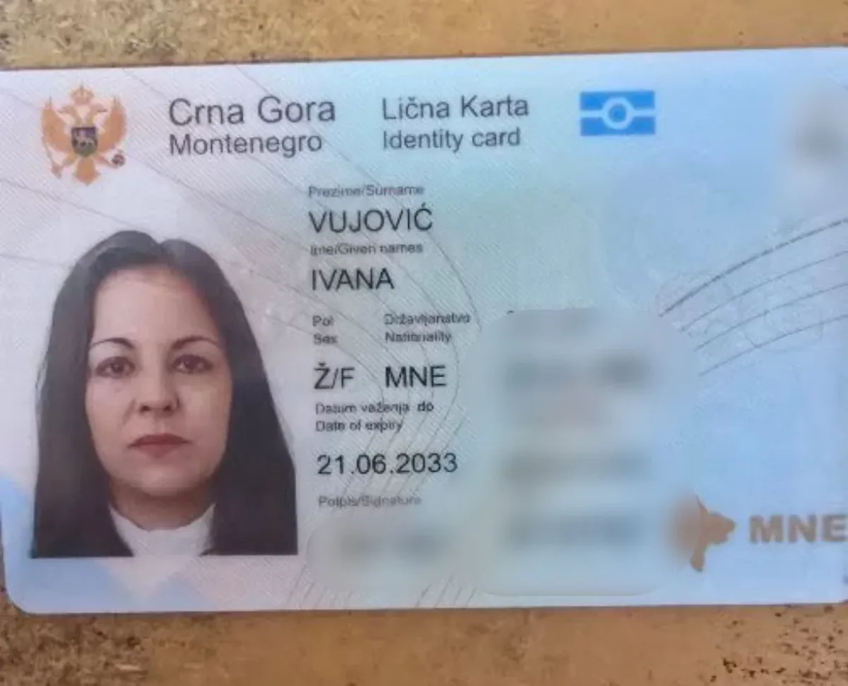 Djeca iz Nikšića pronašla novčanik i obećala da će vratiti vlasnici Djeca iz Nikšića pronašla novčanik i obećala da će vratiti vlasnici