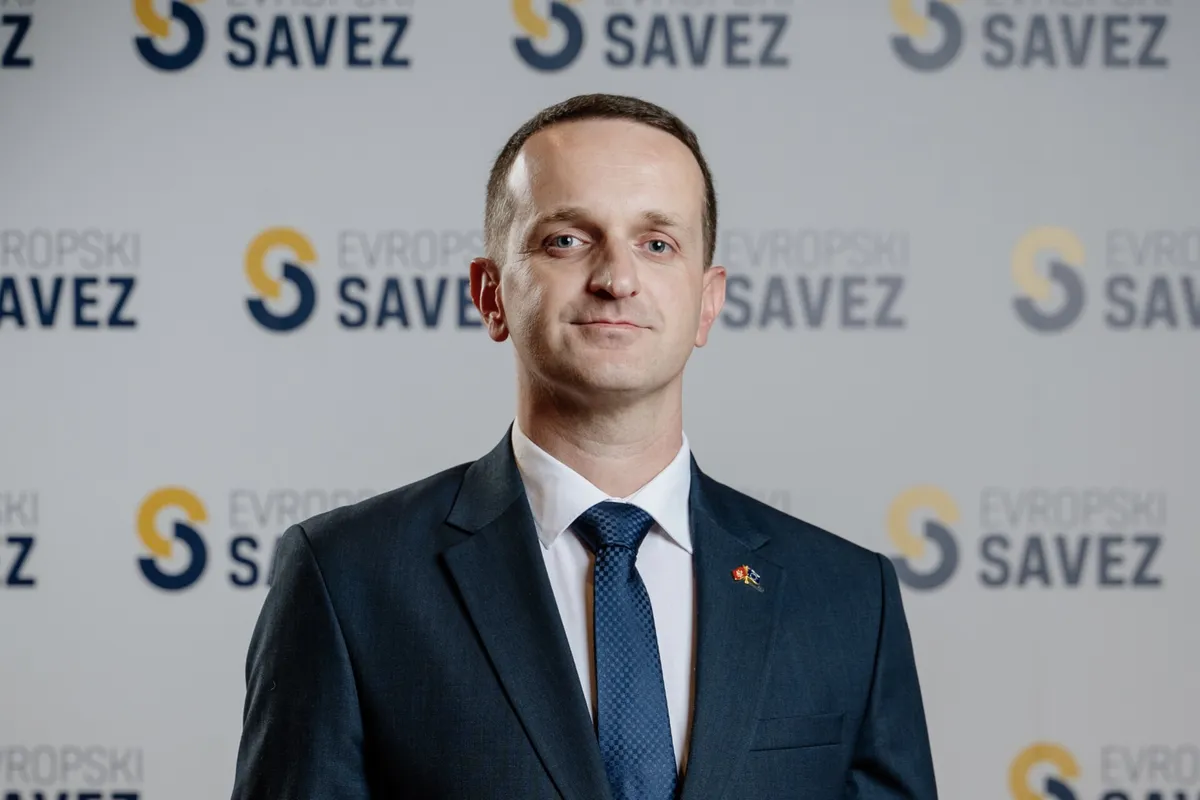 Đuričković: Vrijednosti i principi u politici prema Ibrahimoviću Đuričković: Vrijednosti i principi u politici prema Ibrahimoviću