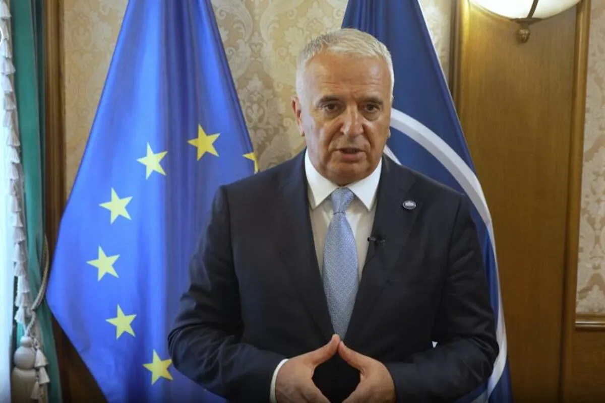 Đurović poziva DPS da poštedi javnost otvaranja tema iz prošlosti Đurović poziva DPS da poštedi javnost otvaranja tema iz prošlosti