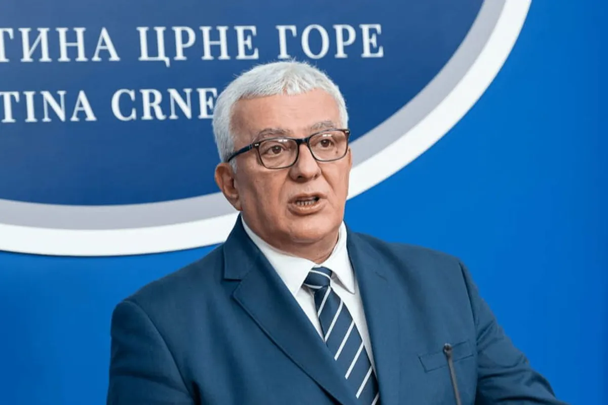 DPS predao inicijativu za razrješenje Mandića: Vanredno zasijedanje 24. septembra DPS predao inicijativu za razrješenje Mandića: Vanredno zasijedanje 24. septembra