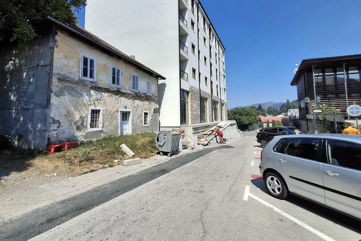 Gradnja stepeništa za kondo hotel u Kolašinu dok tužilaštvo ispituje prijavu
