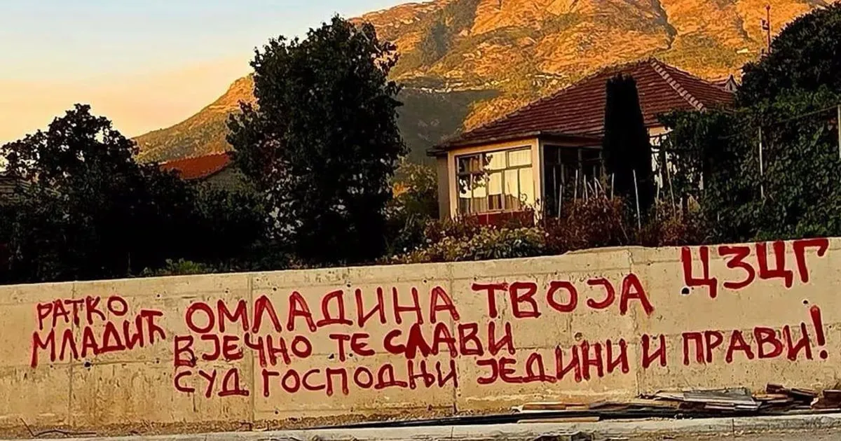 Grafit u Grblju veliča ratnog zločinca Ratka Mladića