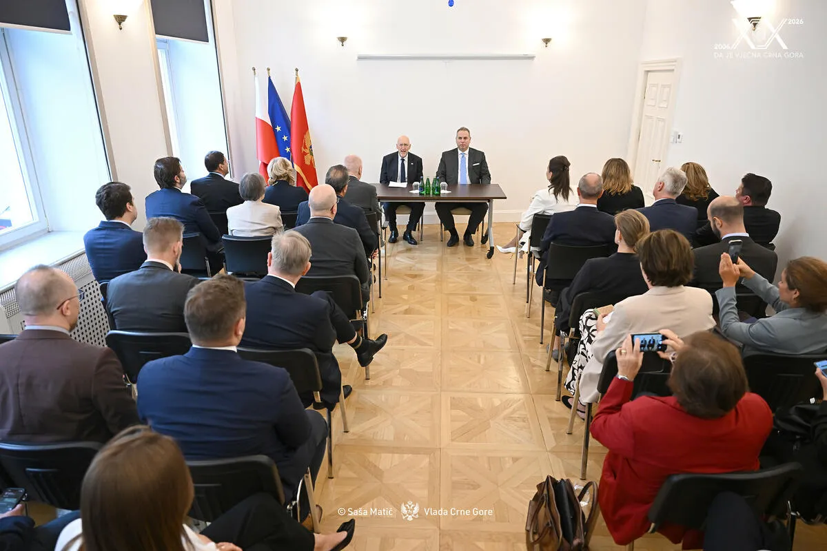 Ivanović: Proširenje EU donosi jedinstvo i stabilnost Ivanović: Proširenje EU donosi jedinstvo i stabilnost