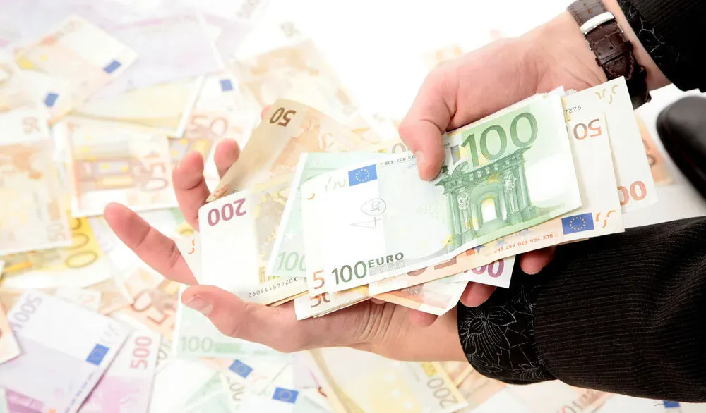 Izmjene Zakona o strancima: Boravak do tri godine za investicije od 250.000 eura Izmjene Zakona o strancima: Boravak do tri godine za investicije od 250.000 eura