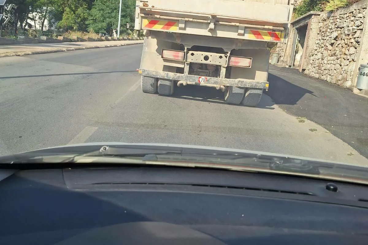 Kamioni sa gradilišta nove bolnice u Pljevljima ugrožavaju bezbjednost