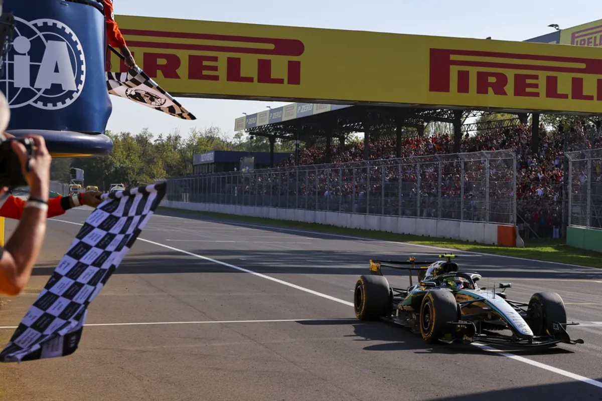 Kimi Antoneli slavio u Monci, Mercedes do dvostruke pobjede u Italiji Kimi Antoneli slavio u Monci, Mercedes do dvostruke pobjede u Italiji