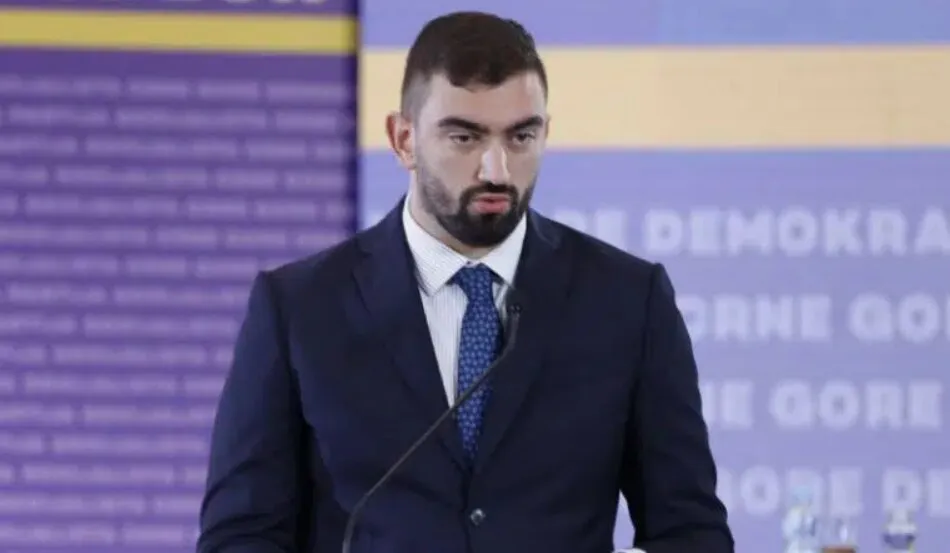 Klikovac upitao Mujovića o ponašanju dijelova većine u Podgorici Klikovac upitao Mujovića o ponašanju dijelova većine u Podgorici