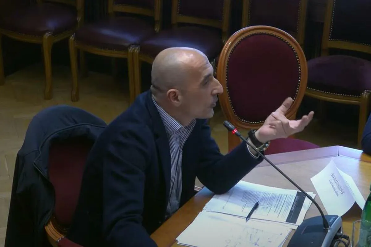 Kojičić pred Ustavnim sudom osporio sedam odredaba Zakona o zaštiti vazduha Kojičić pred Ustavnim sudom osporio sedam odredaba Zakona o zaštiti vazduha