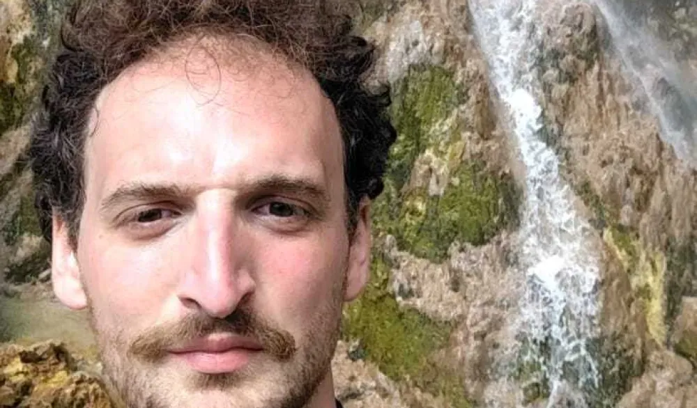 Kosta Mijušković: Pitanje identiteta i uticaja okruženja Kosta Mijušković: Pitanje identiteta i uticaja okruženja