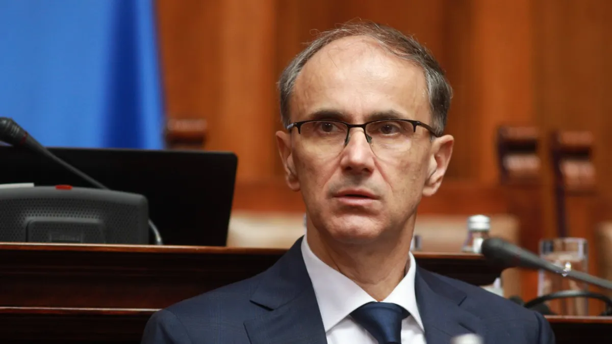 Macut predložio raspuštanje Narodne skupštine Srbije Macut predložio raspuštanje Narodne skupštine Srbije