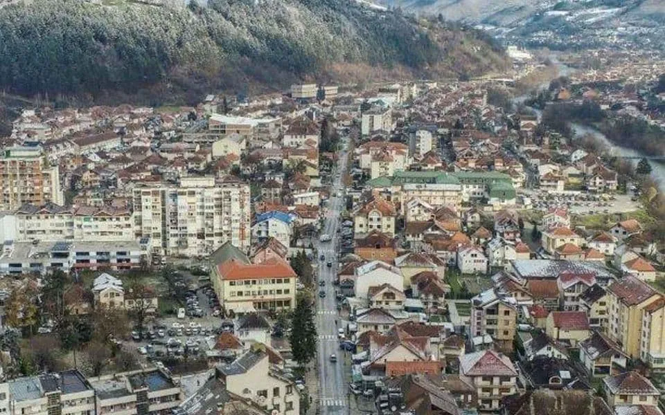 Majka prekinula protest ispred suda u Bijelom Polju do ponedjeljka