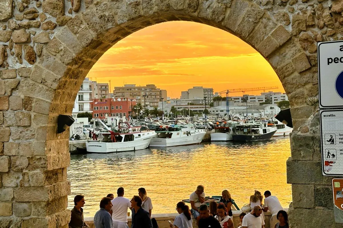 Monopoli: Umjetnost dokolice na mediteranskim trgovima