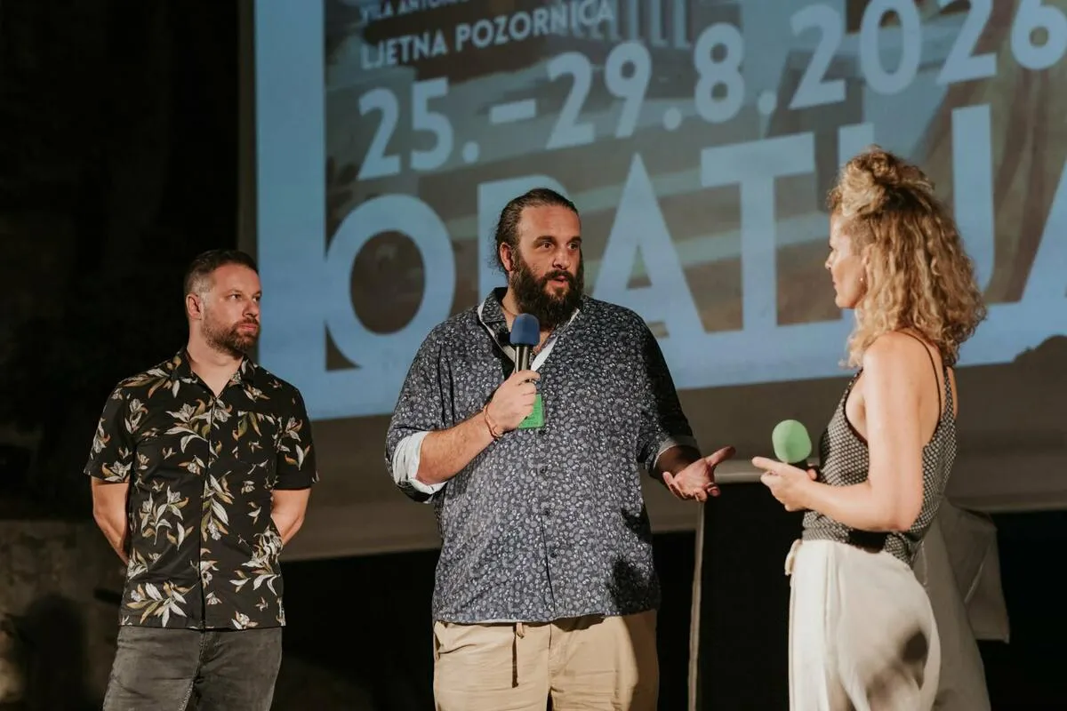 Nema više žmurenja na paljenje guma: Reditelj Mladen Ivanović uoči premijere o filmu 'Godine trovanja' Nema više žmurenja na paljenje guma: Reditelj Mladen Ivanović uoči premijere o filmu 'Godine trovanja'