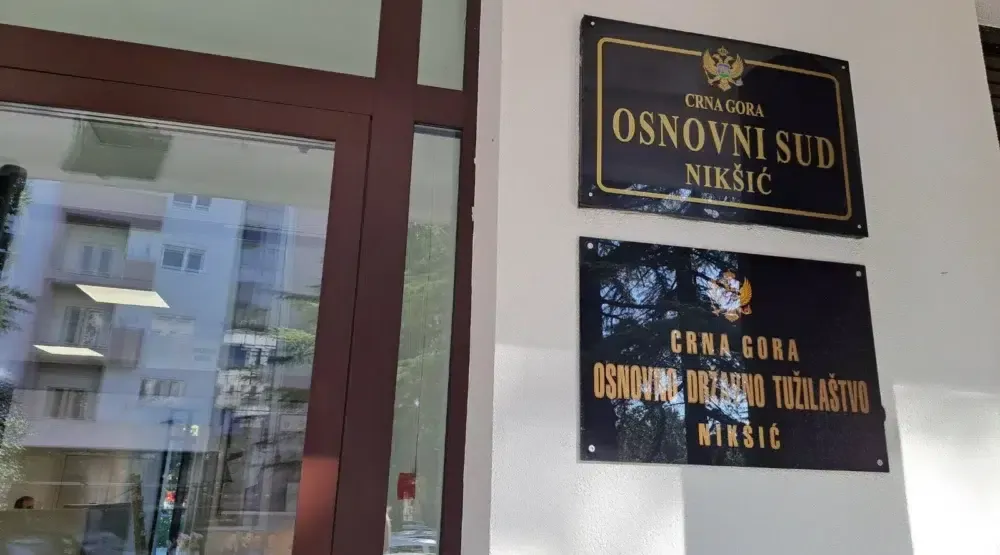 Nikšić: Osumnjičen za krađu novčanika i zloupotrebu kartice