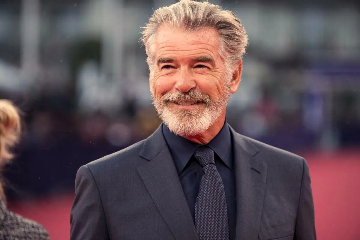 Pirs Brosnan: Na setu 'MobLanda' vlada porodična atmosfera
