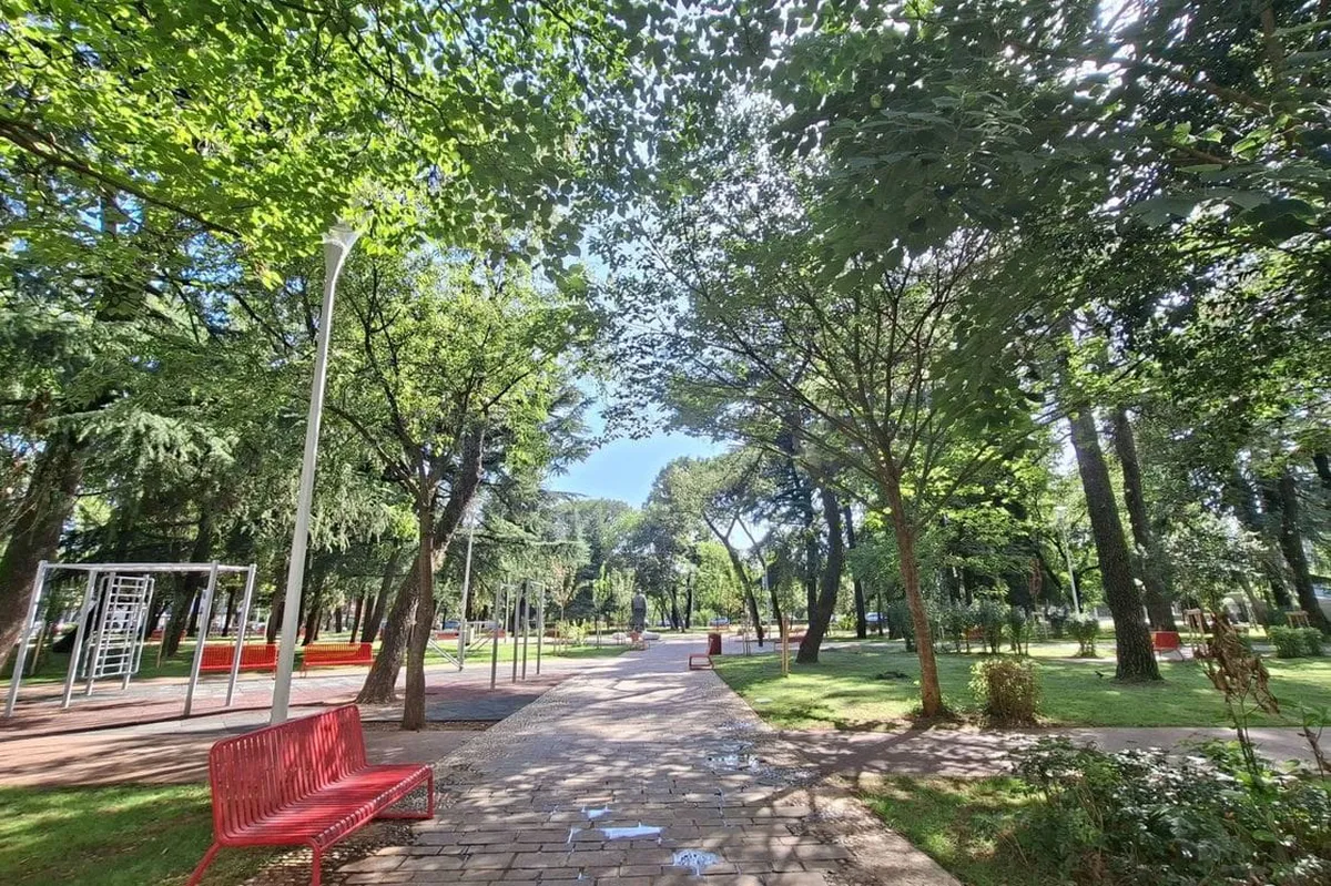 Podgorica: Pretučen i opljačkan muškarac u parku