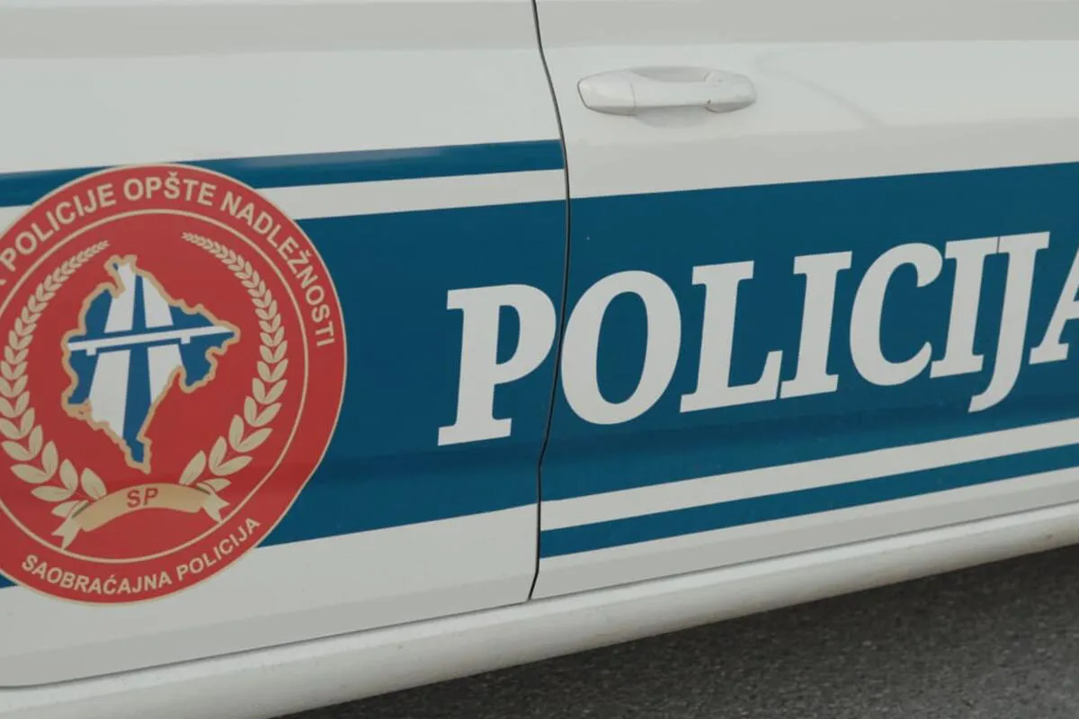 Policija pretresa hangar u Grbama povezan sa Mrkićem