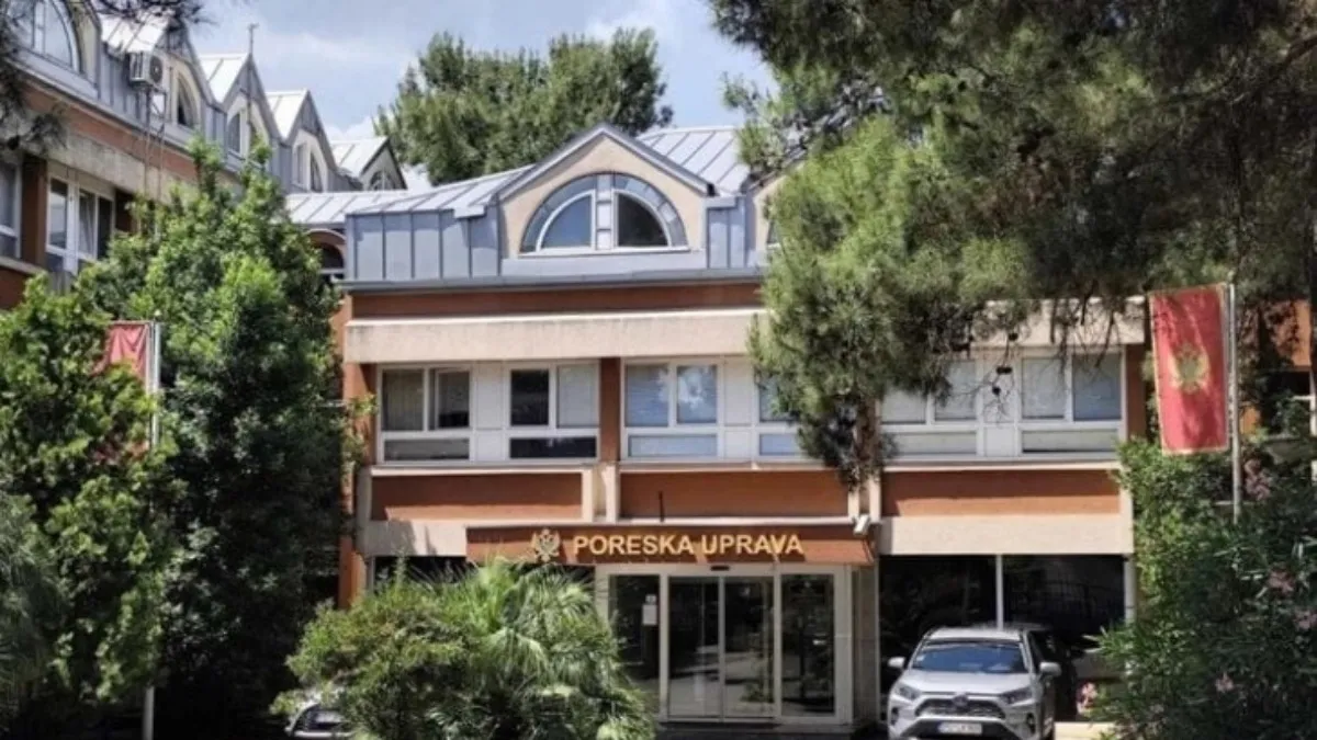 Poreska uprava izrekla kazne od 2,57 miliona eura tokom ljetnje sezone Poreska uprava izrekla kazne od 2,57 miliona eura tokom ljetnje sezone