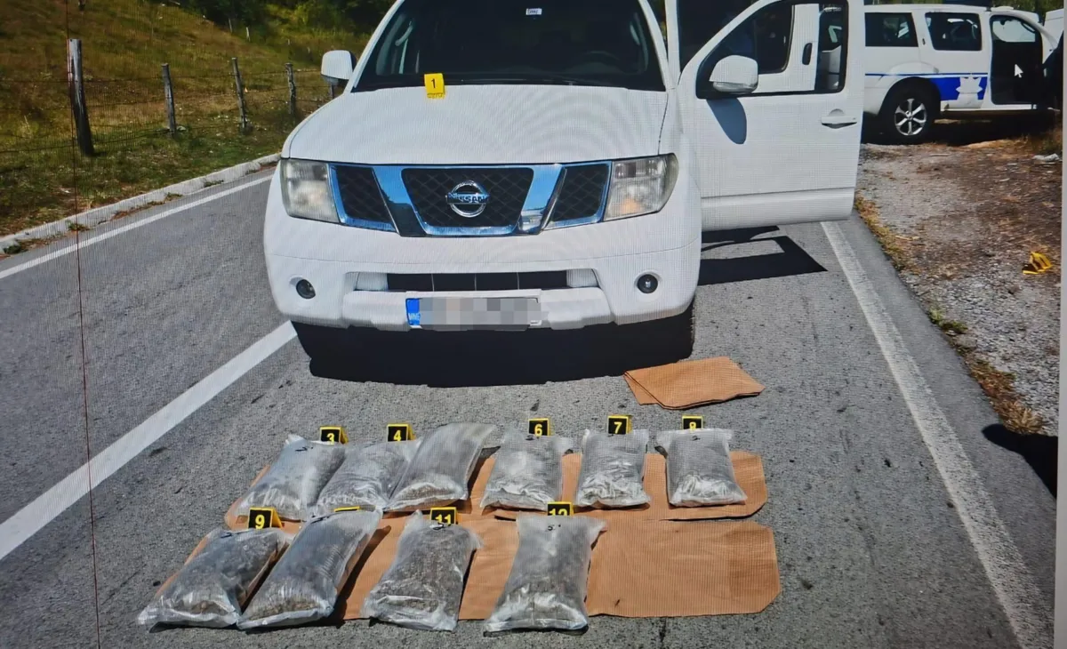 Potjera kod Bijelog Polja: Vozač pobjegao, pronađeno 11 kilograma droge