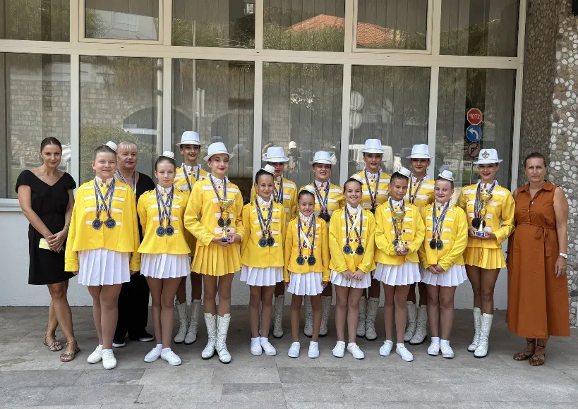 Prijem za mažoretke „Lili“ nakon osvojenih šest evropskih medalja Prijem za mažoretke „Lili“ nakon osvojenih šest evropskih medalja