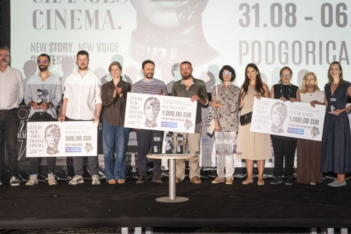Proglašeni pobjednici 11. Džada Film Festa: „Koke“ najbolji debitantski dugometražni film Proglašeni pobjednici 11. Džada Film Festa: „Koke“ najbolji debitantski dugometražni film