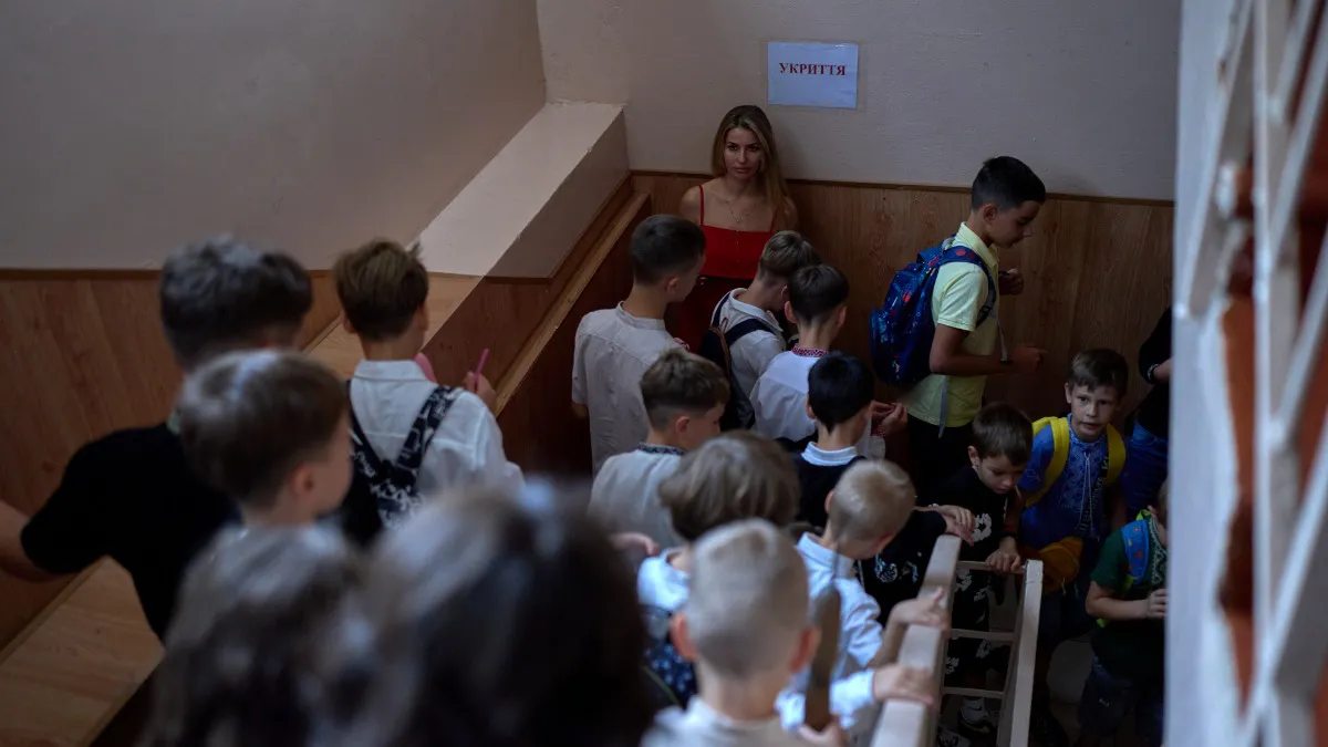 Prvi dan škole u Kijevu uz ruske raketne napade