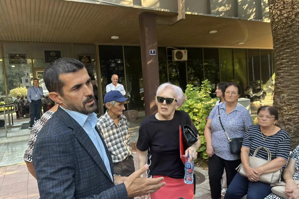 Radnici 'Primorke' ponovo protestuju ispred Opštine Bar