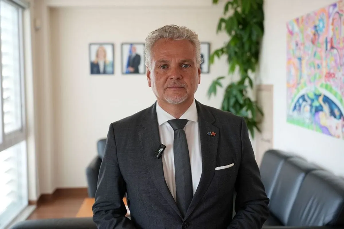 Satler: Funkcioneri da se uzdrže od glorifikacije ratnih zločinaca Satler: Funkcioneri da se uzdrže od glorifikacije ratnih zločinaca