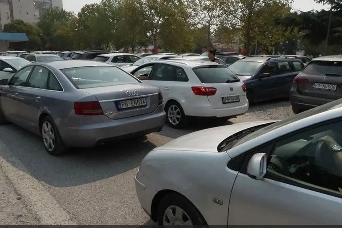 Stanari Bloka pet strahuju za bezbjednost djece kod OŠ „Štampar Makarije“ Stanari Bloka pet strahuju za bezbjednost djece kod OŠ „Štampar Makarije“