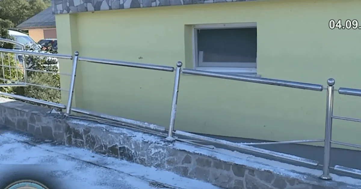 Teška nesreća u Cazinu: Troje djece povrijeđeno u saobraćaju