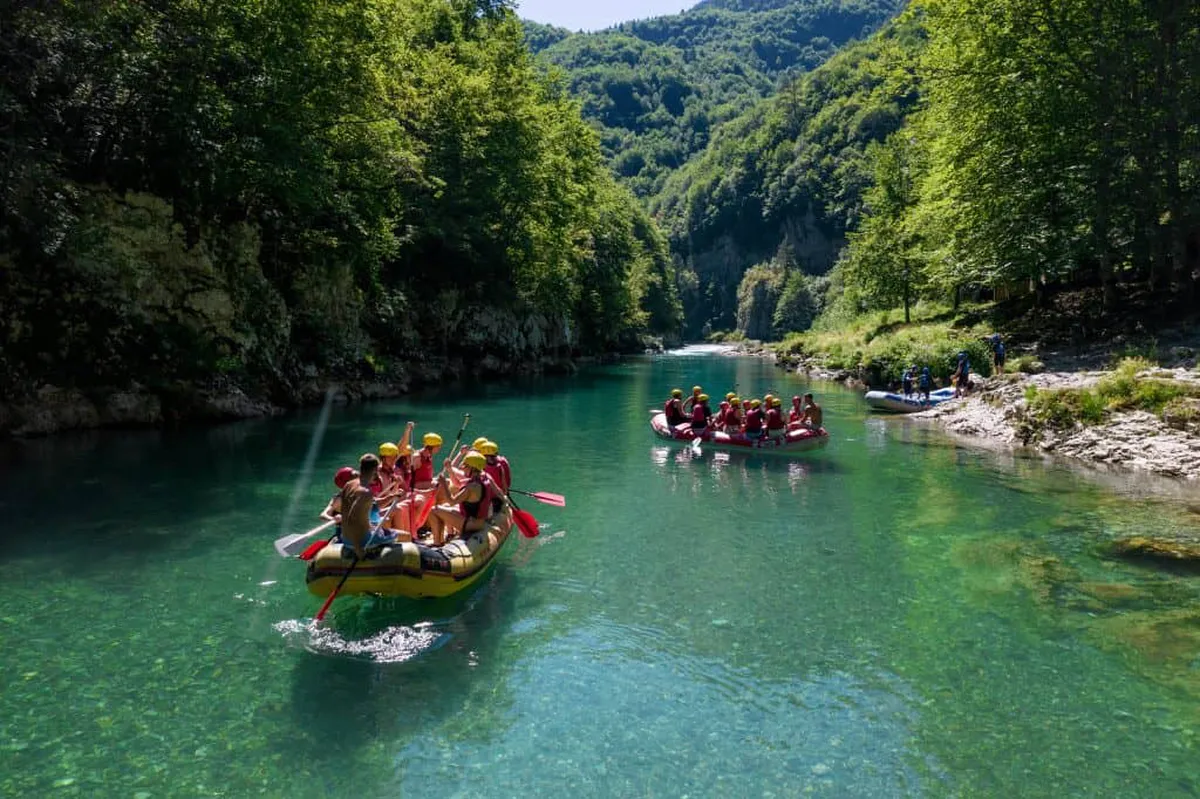 Turisti sve više biraju prirodu: Rekordna posjećenost nacionalnih parkova Turisti sve više biraju prirodu: Rekordna posjećenost nacionalnih parkova