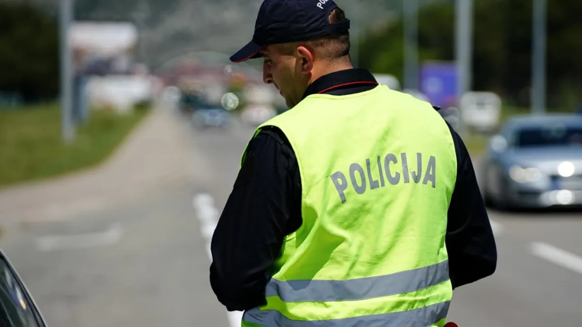 U Crnoj Gori evidentirano 17 saobraćajnih nezgoda u poslednja 24 sata