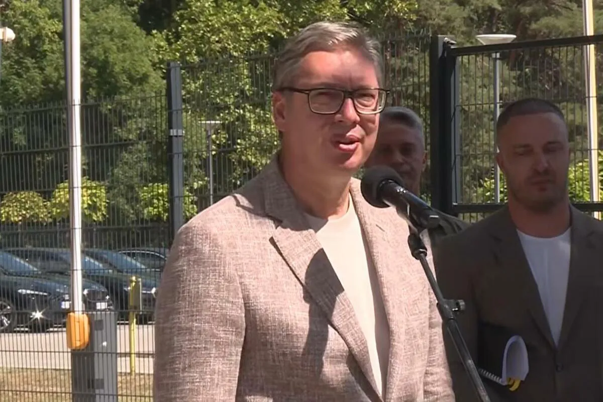 Vučić o otkazivanju posjete Marte Kos: Objašnjenje izrazito kratko, ali glupo Vučić o otkazivanju posjete Marte Kos: Objašnjenje izrazito kratko, ali glupo