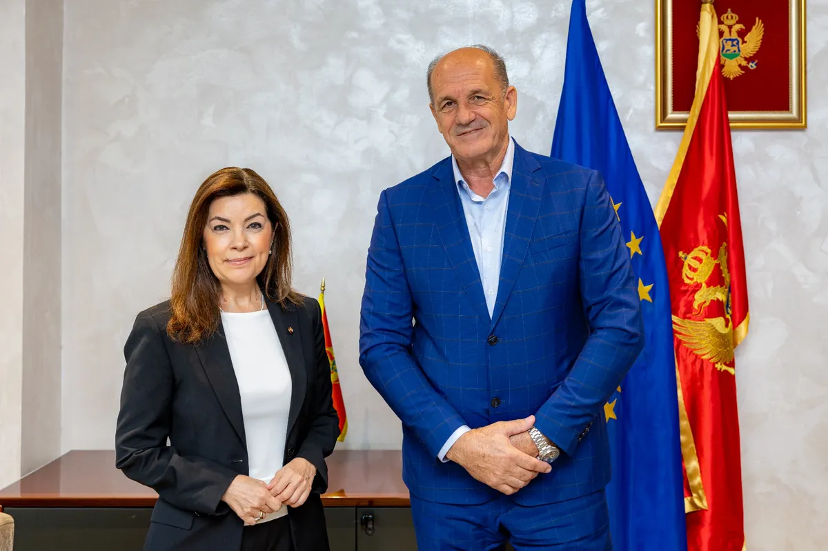 Zečević i Unlu razgovarali o jačanju saradnje između Crne Gore i Turske Zečević i Unlu razgovarali o jačanju saradnje između Crne Gore i Turske